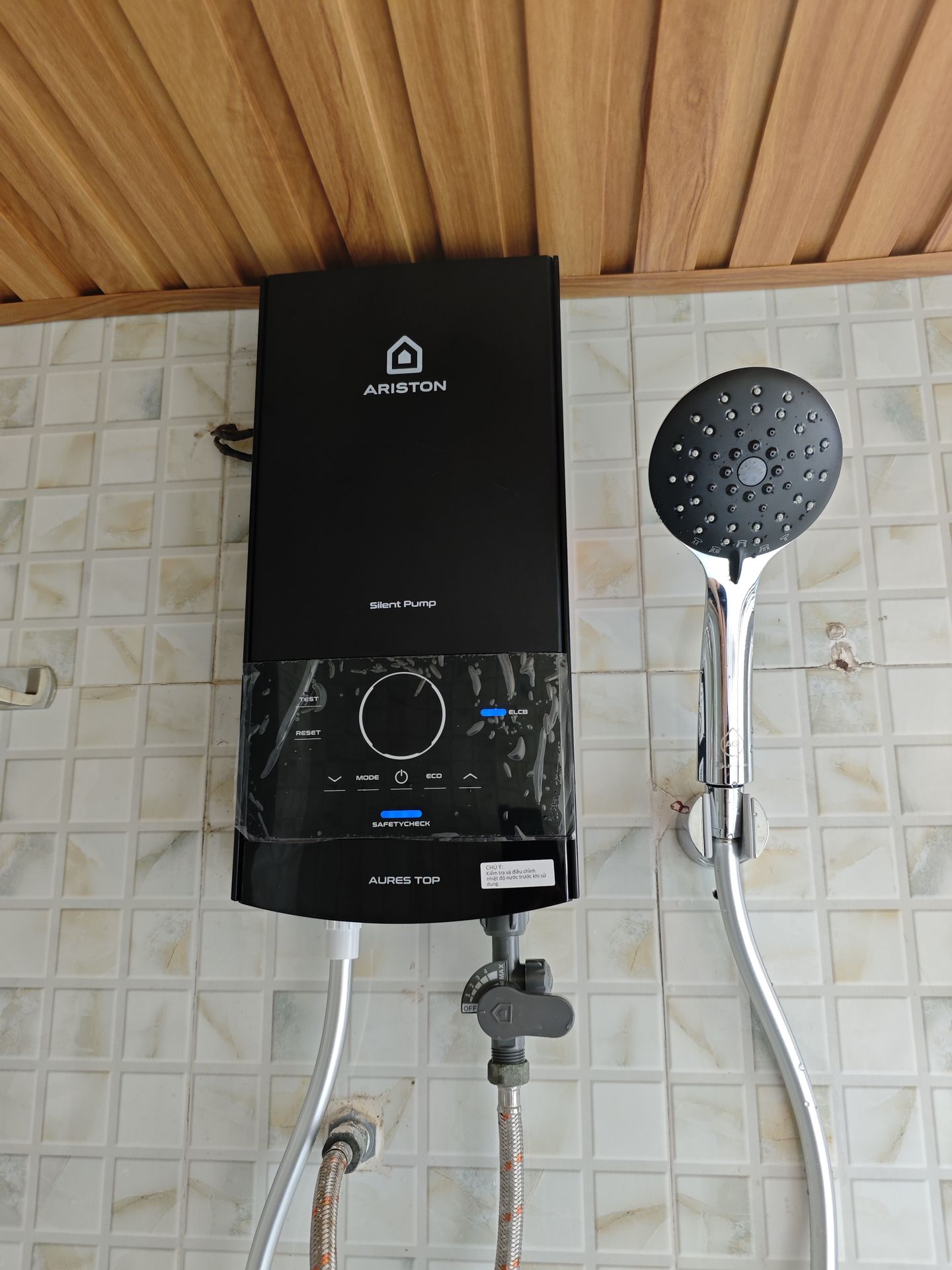 Đánh giá sản phẩm Máy nước nóng trực tiếp Aures Top Ariston AuresTop 4.5P