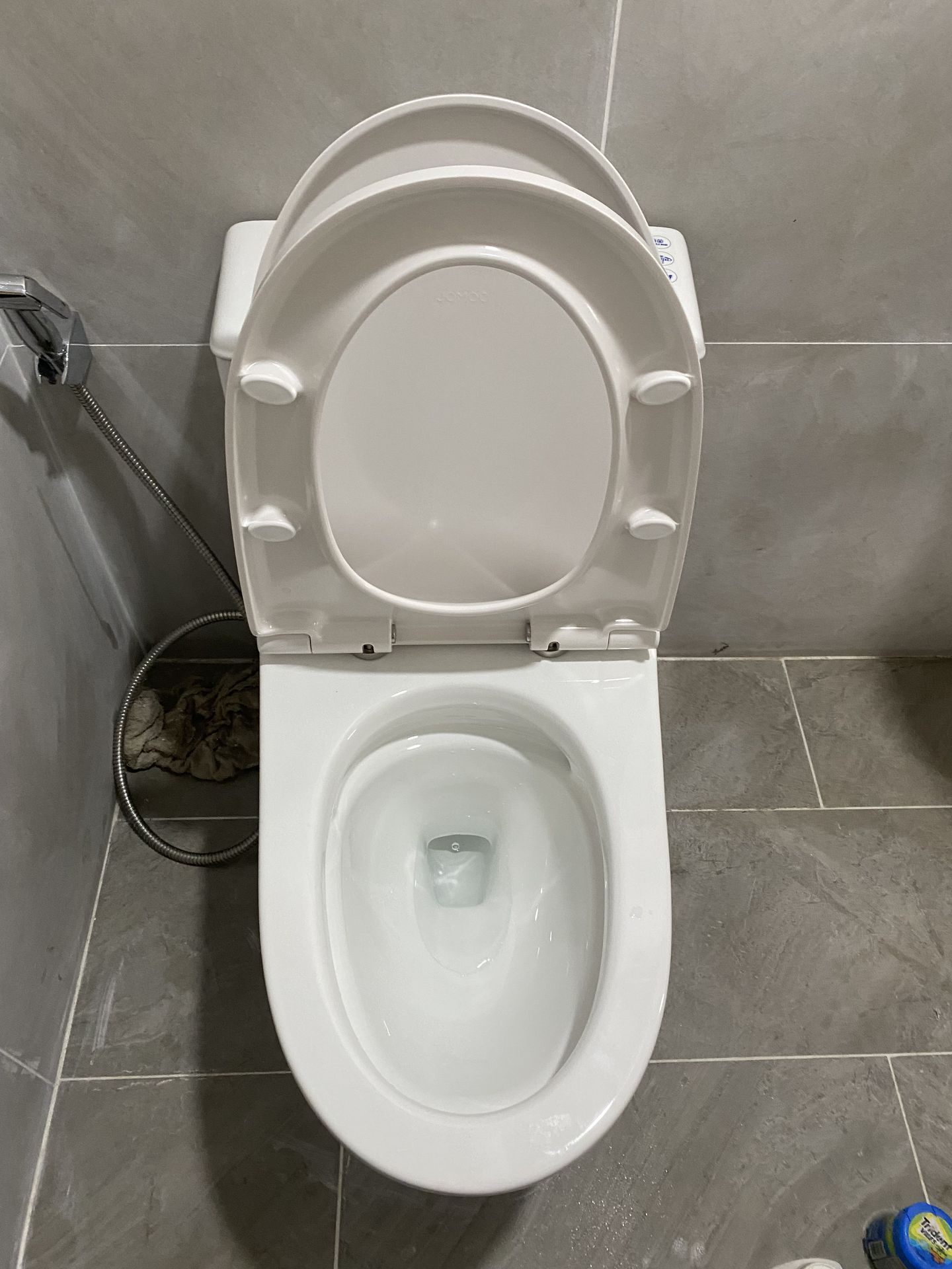 Đánh giá sản phẩm Bồn cầu 1 khối nắp êm JOMOO 11160-2-5/31K-I011