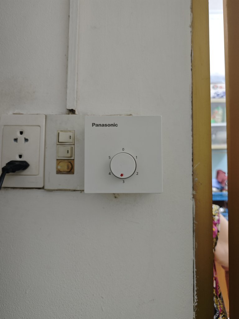Đánh giá sản phẩm Quạt trần 3 cánh Panasonic F-60FV2