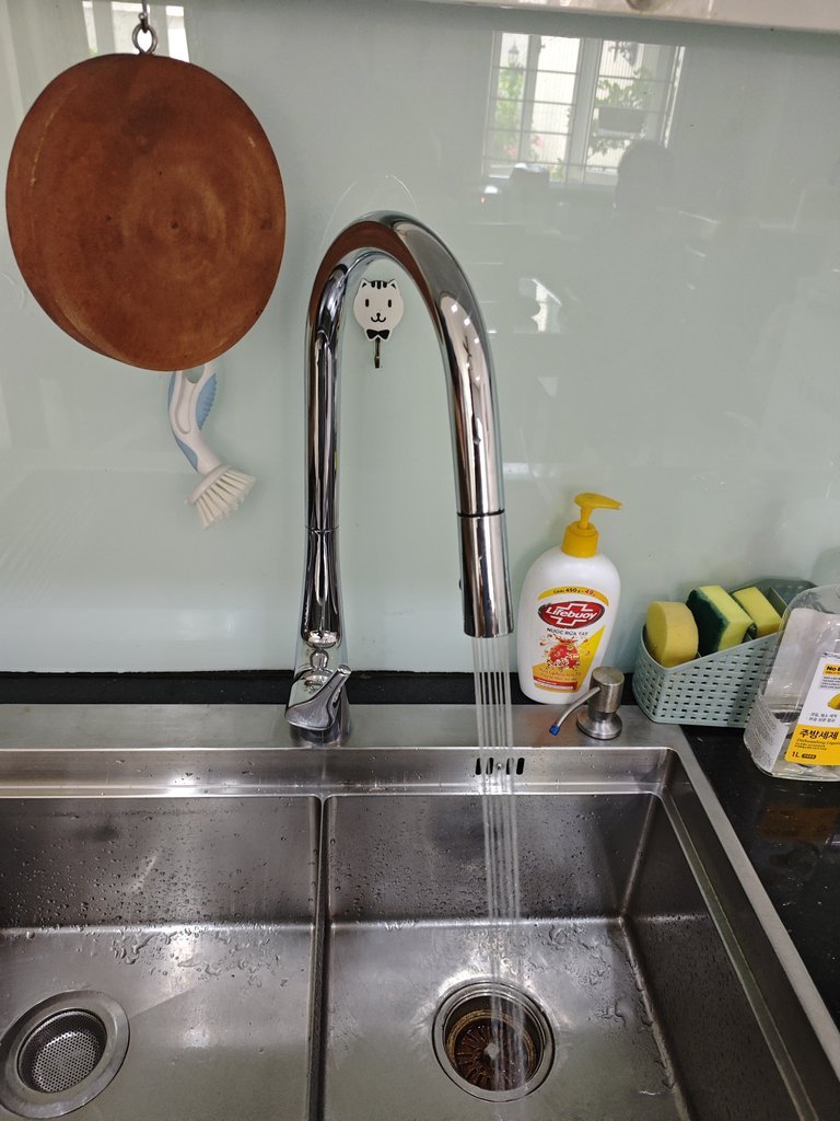 Đánh giá sản phẩm Vòi bếp dây rút nóng lạnh INAX SFV-900SX (SFV900SX)
