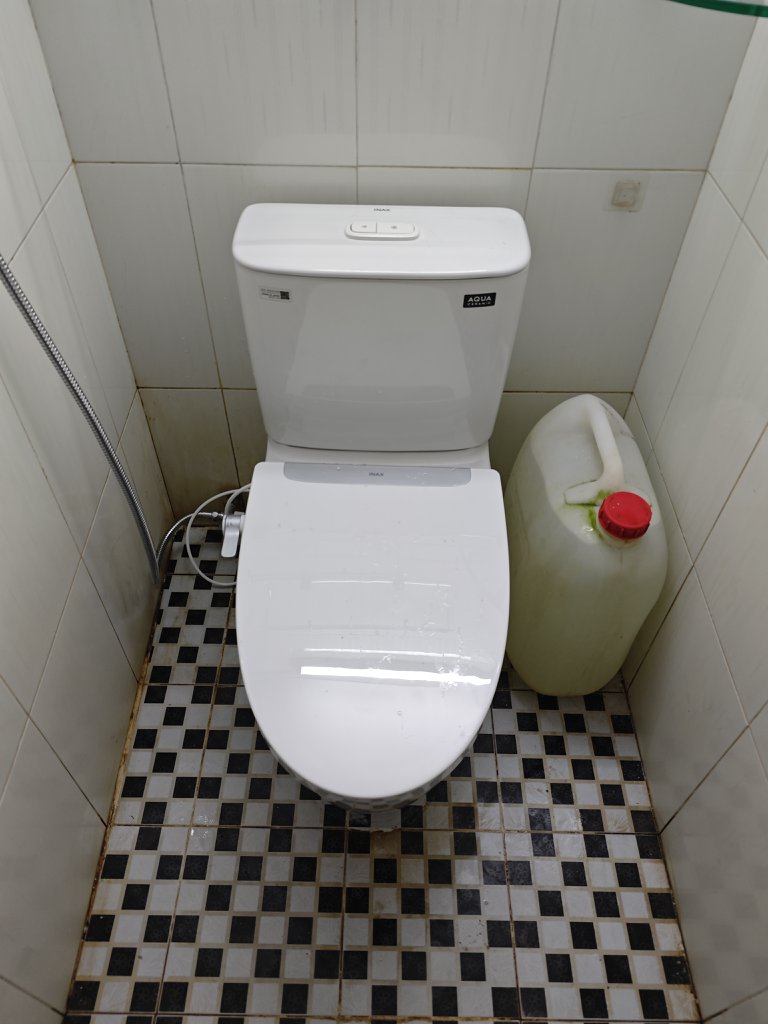 Đánh giá sản phẩm Bồn cầu 2 khối nắp rửa cơ INAX AC-602 + CW-S32VN