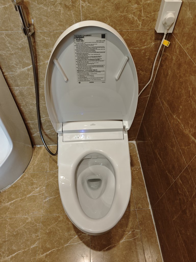 Đánh giá sản phẩm Bồn cầu TOTO MS857DW25 1 khối nắp điện tử Washlet S5 TCF34461GAA