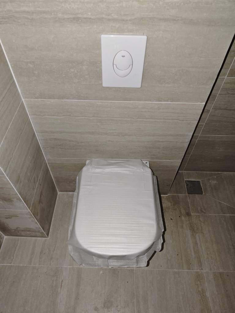 Đánh giá sản phẩm Két nước âm tường có khung 3 trong 1 GROHE 38722001