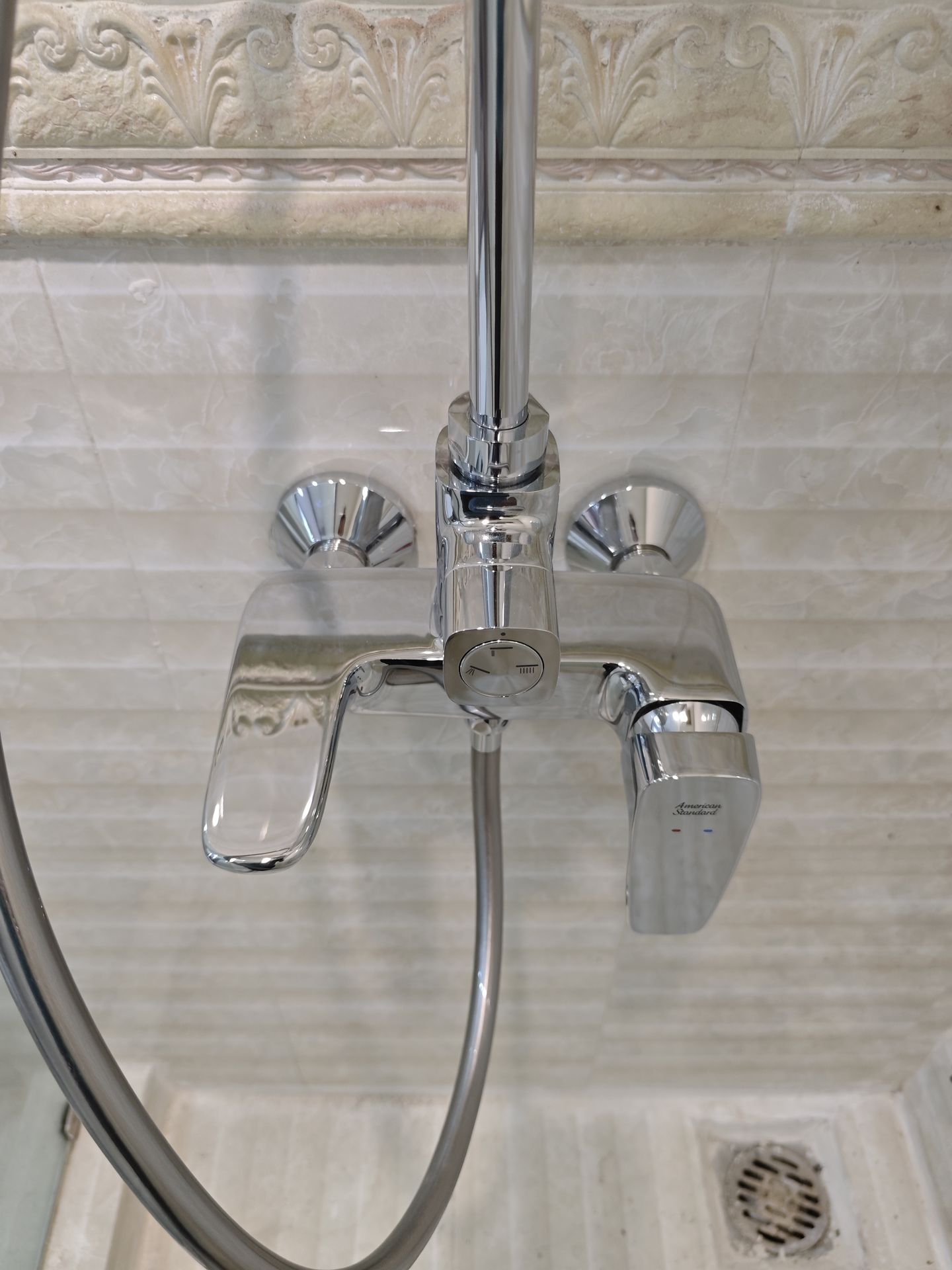 Đánh giá sản phẩm Bộ sen cây nóng lạnh American Standard WF-1772 (WF1772)