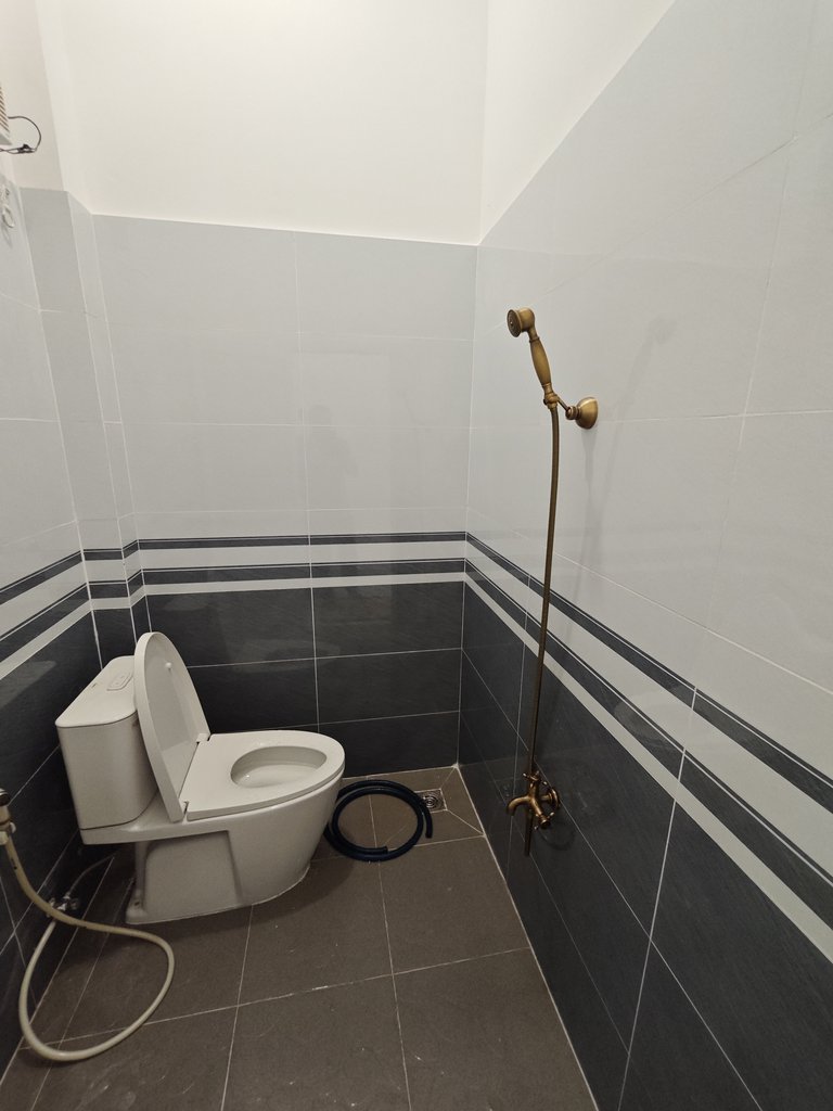 Đánh giá sản phẩm Bồn cầu 1 khối nắp rửa cơ INAX AC-902 + CW-S32VN