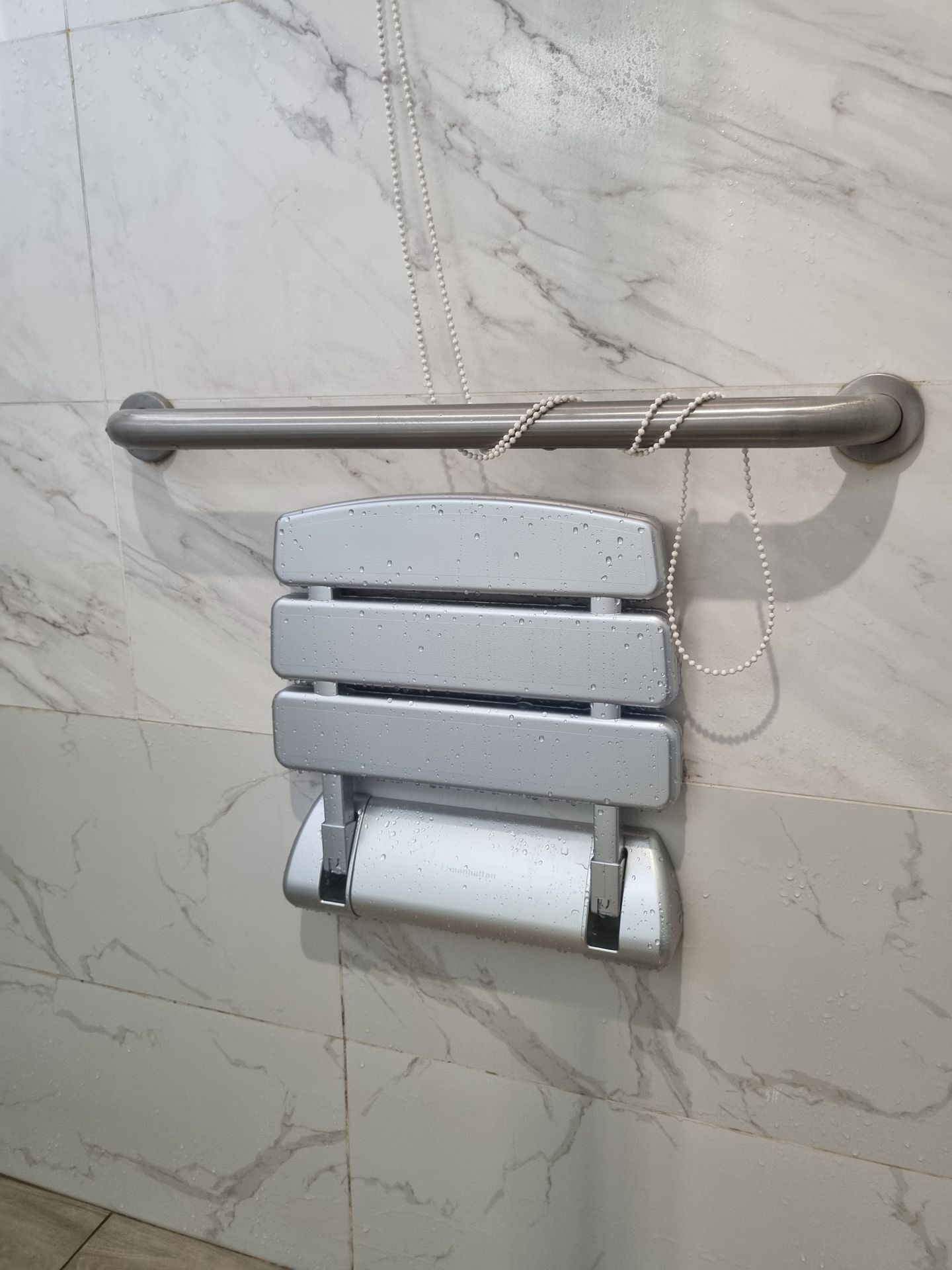 Đánh giá sản phẩm Ghế phòng tắm treo tường MANHATTAN MC-3