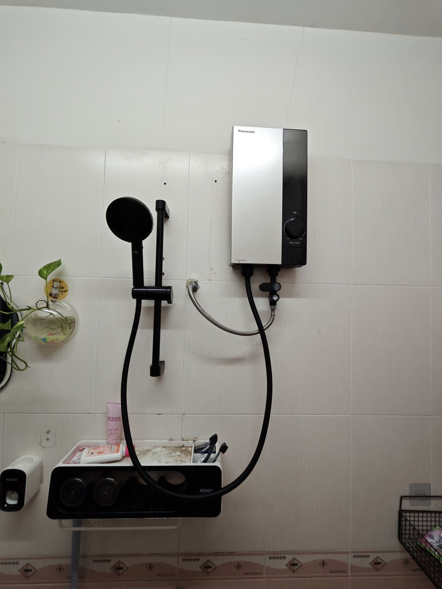 Đánh giá sản phẩm Máy nước nóng trực tiếp Panasonic 4.5 kW DH-4US1VS