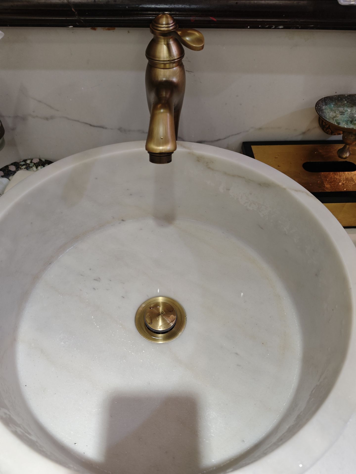 Đánh giá sản phẩm Vòi chậu nóng lạnh bằng đồng Kanly GCA04