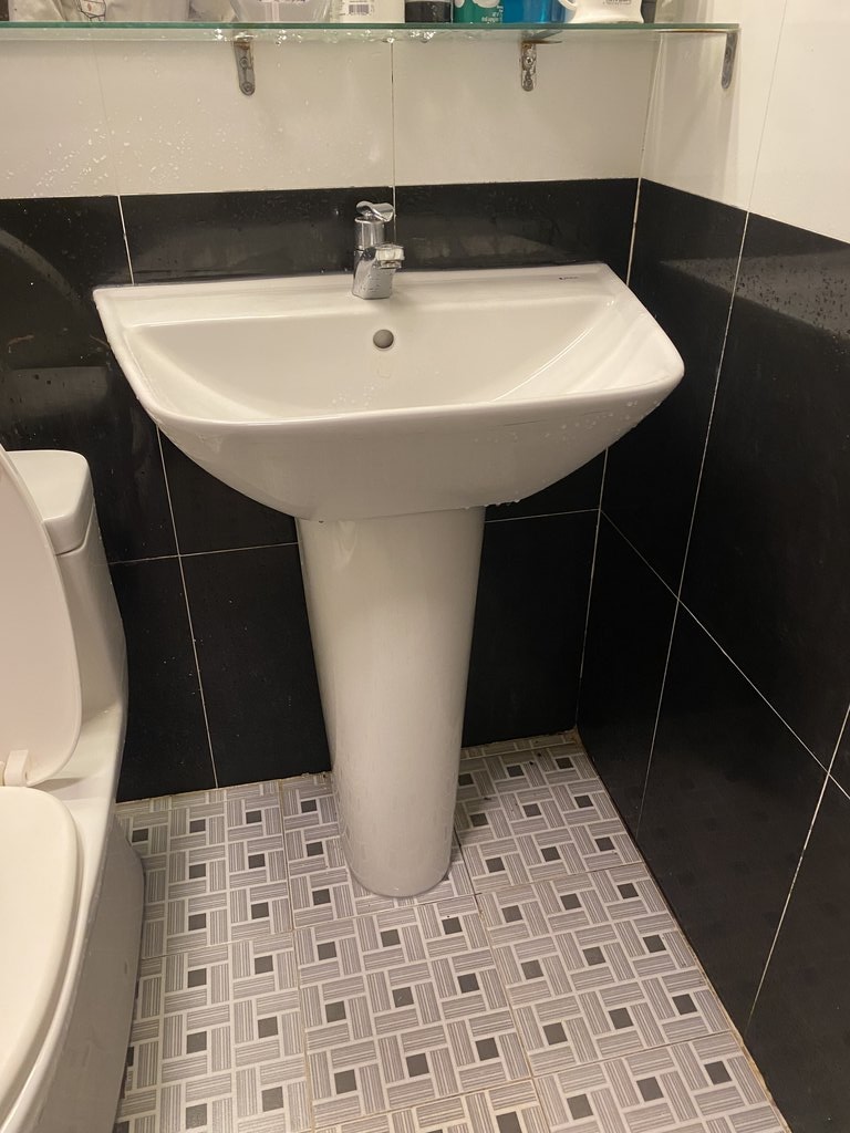 Đánh giá sản phẩm Chân chậu lavabo dài INAX L-288VD (L288VD)