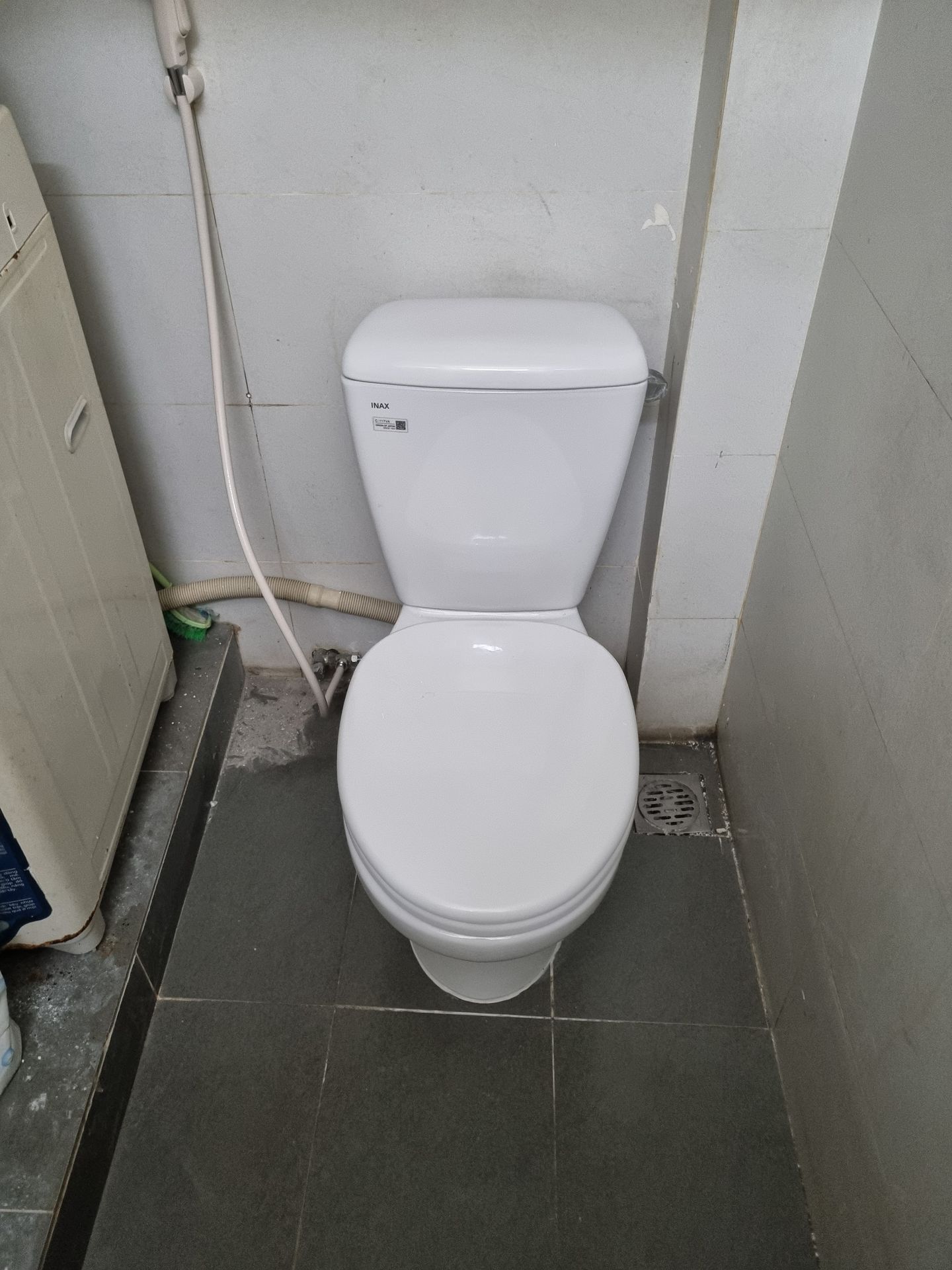 Đánh giá sản phẩm Bồn cầu 2 khối INAX C-117VA (C117VA) xả gạt nắp thường