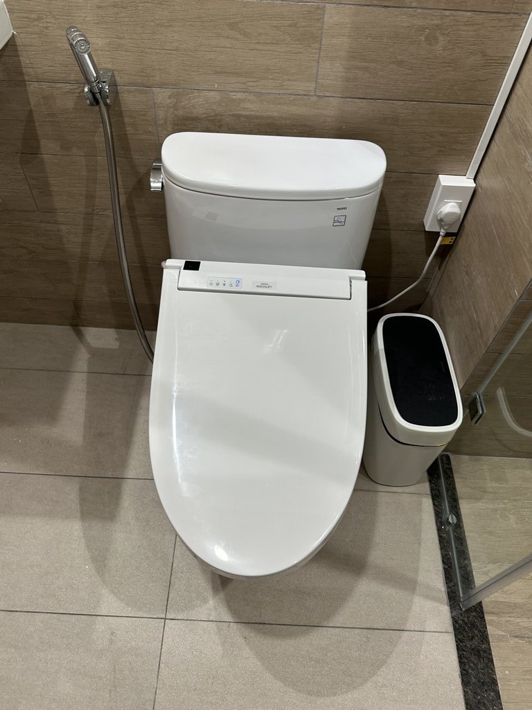 Đánh giá sản phẩm Bồn cầu TOTO MS887RW14 1 khối nắp điện tử Washlet C5 TCF24410AAA