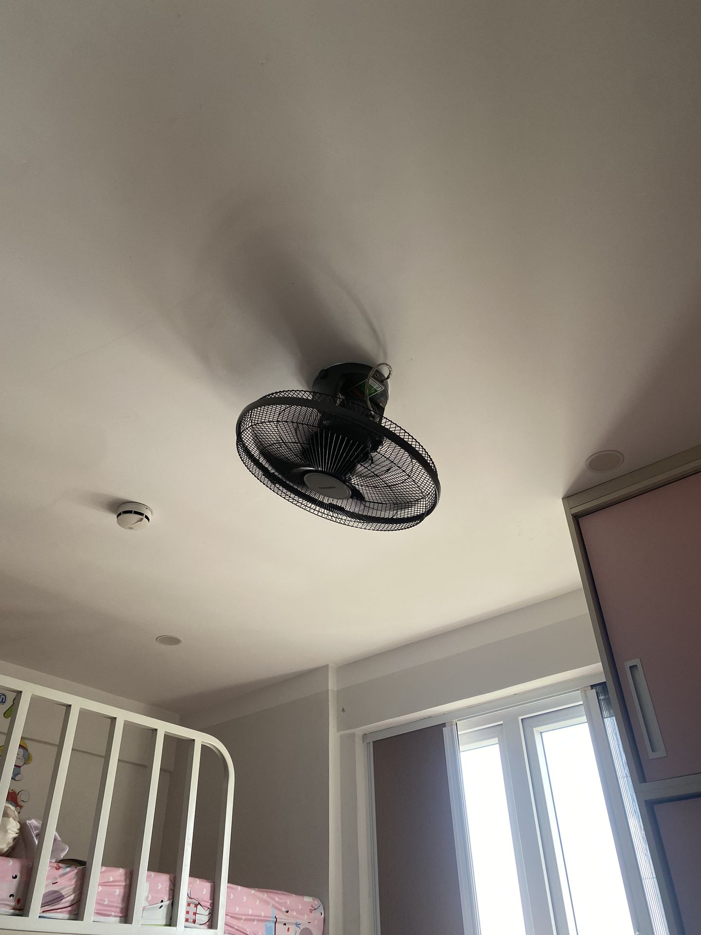 Đánh giá sản phẩm Quạt đảo trần có remote Nanoco NOF1852RC-GR