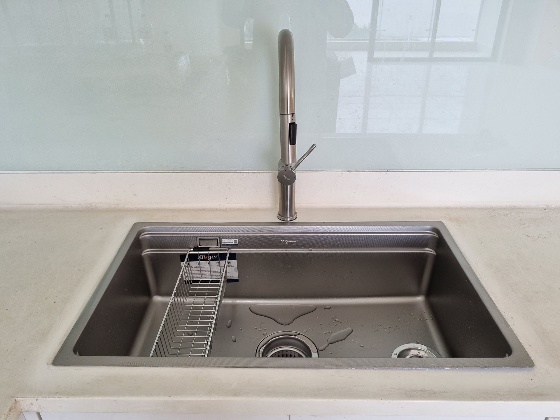 Đánh giá sản phẩm Vòi chậu bếp nóng lạnh dây rút SMOOTH KLUGER KLF0020S