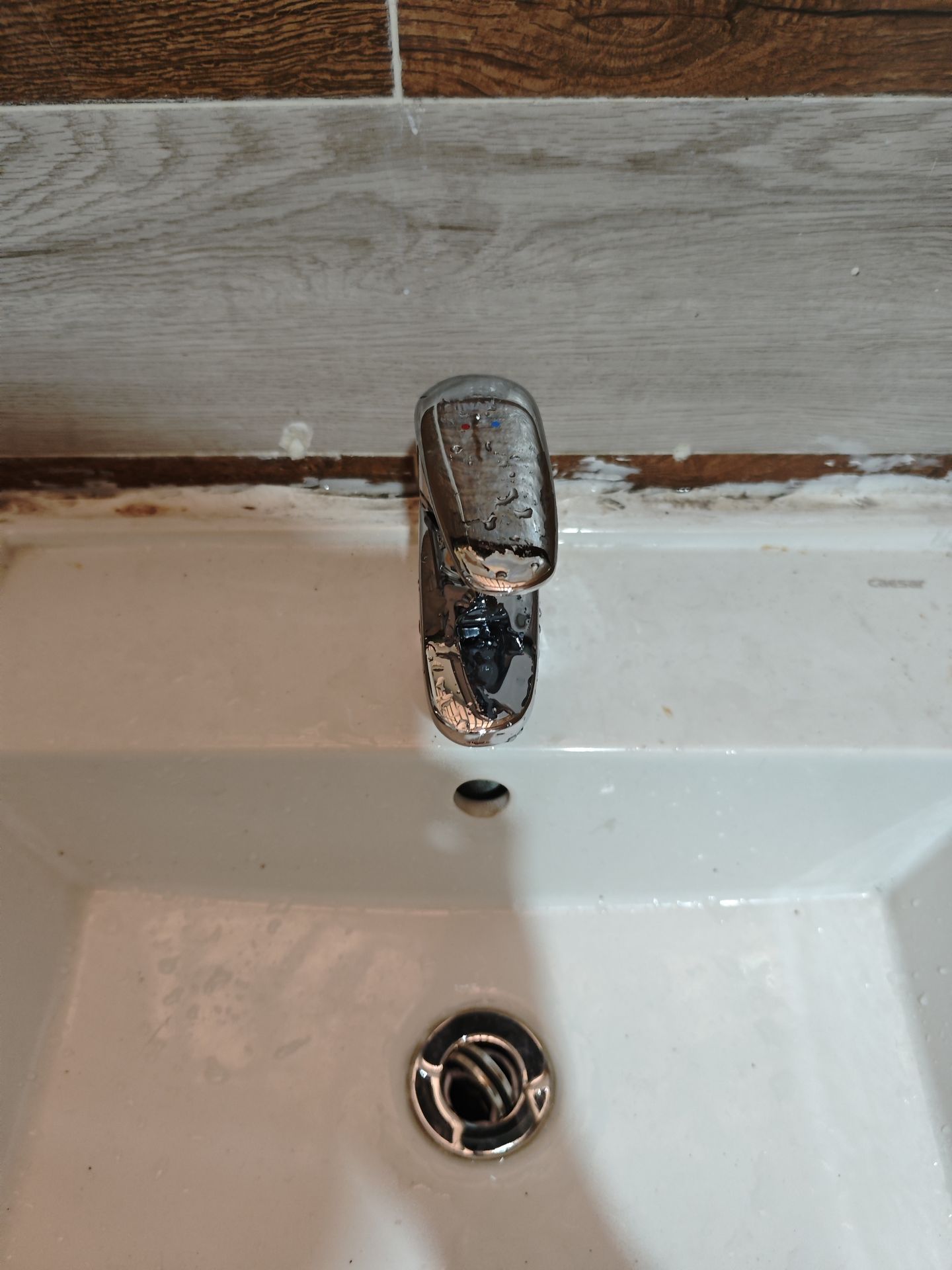 Đánh giá sản phẩm Vòi chậu lavabo nóng lạnh INAX LFV-1112S (LFV1112S)