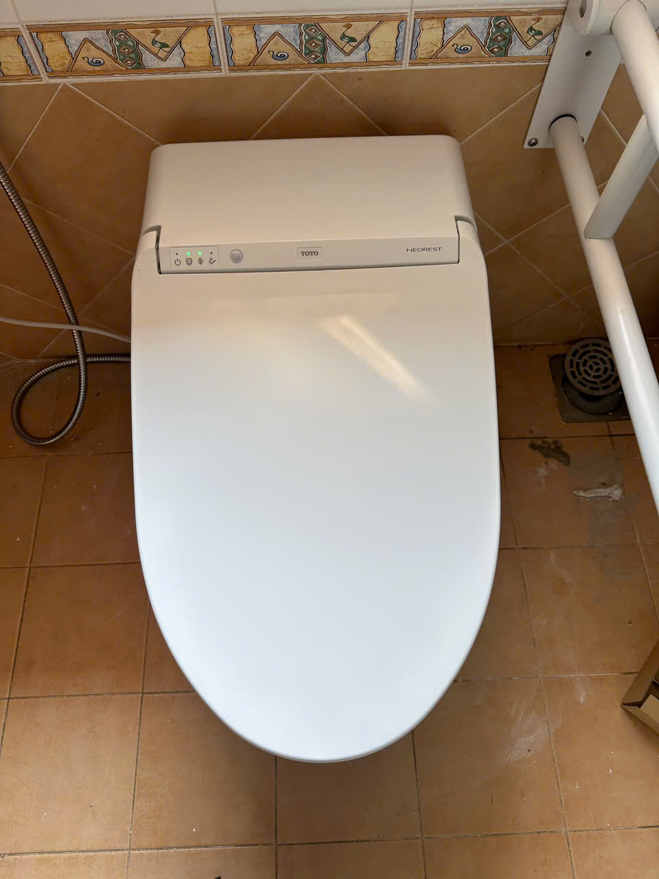 Đánh giá sản phẩm Bồn cầu thông minh Neorest DH TOTO CS988VT TCF9575Z T53P100VR