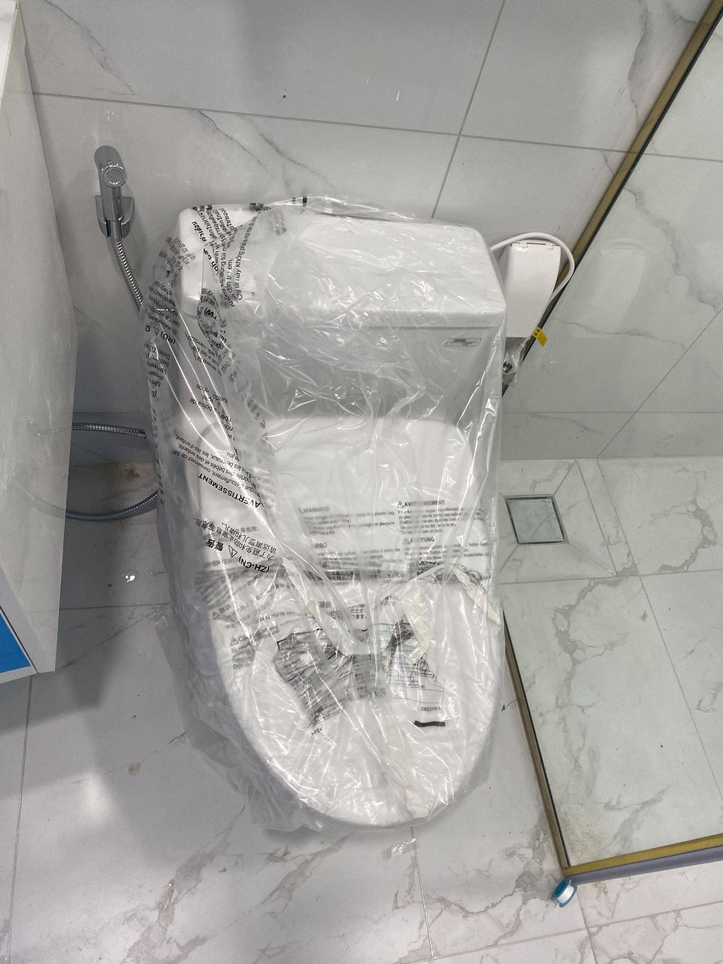 Đánh giá sản phẩm Bồn cầu TOTO MS188VKW23 T53P100VR 1 khối nắp điện tử Washlet S7 TCF47360GAA