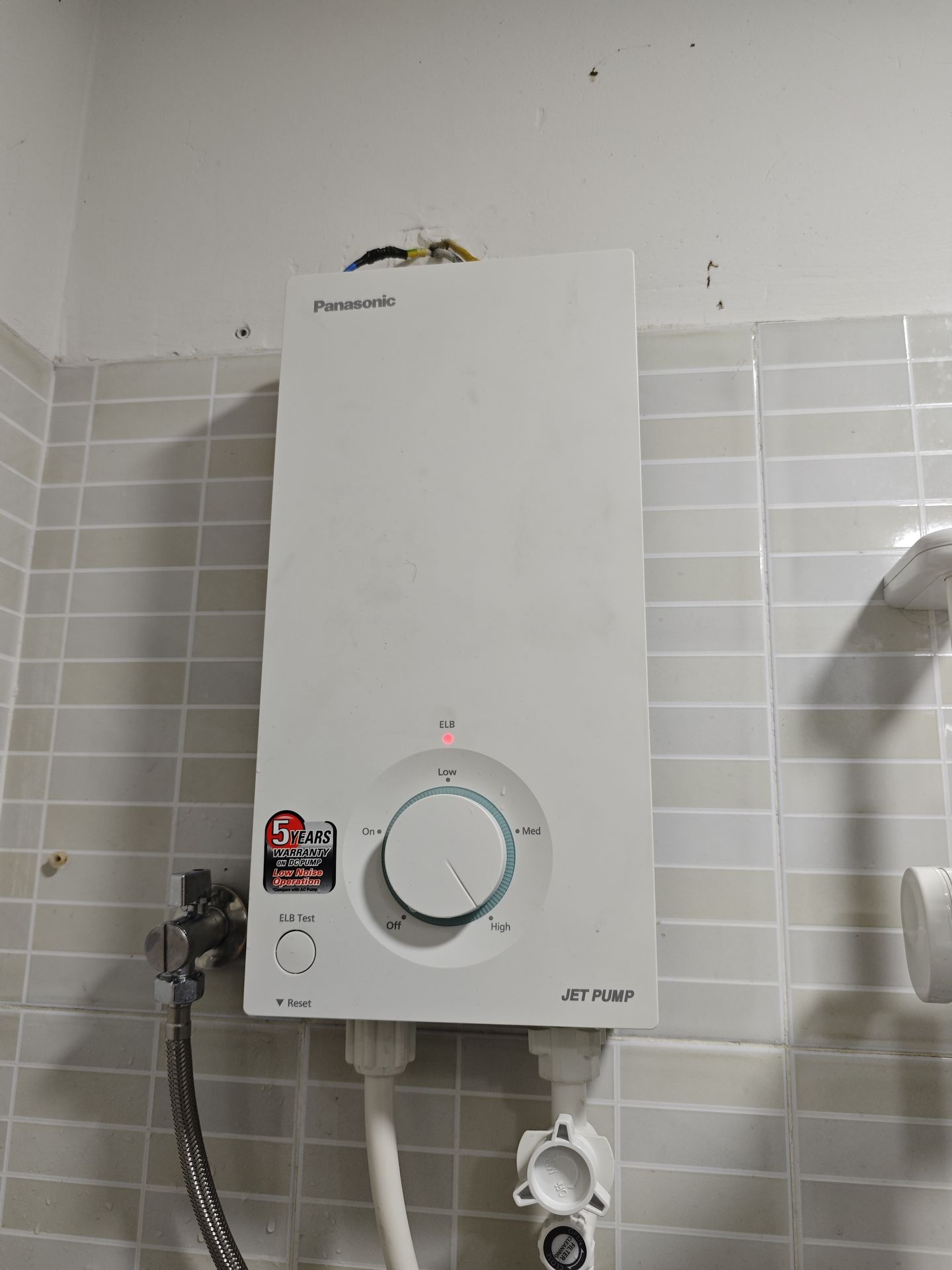 Đánh giá sản phẩm Máy nước nóng trực tiếp V-series 3.5kW Panasonic DH-3VP1VW