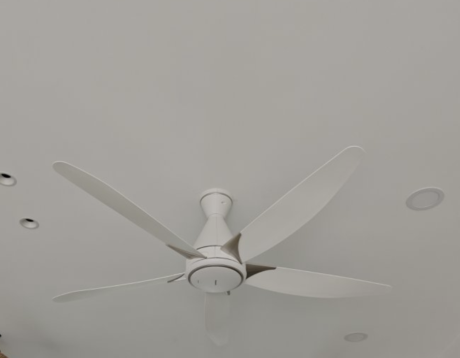 Đánh giá sản phẩm Quạt trần 5 cánh điều khiển từ xa Panasonic F-60GDS