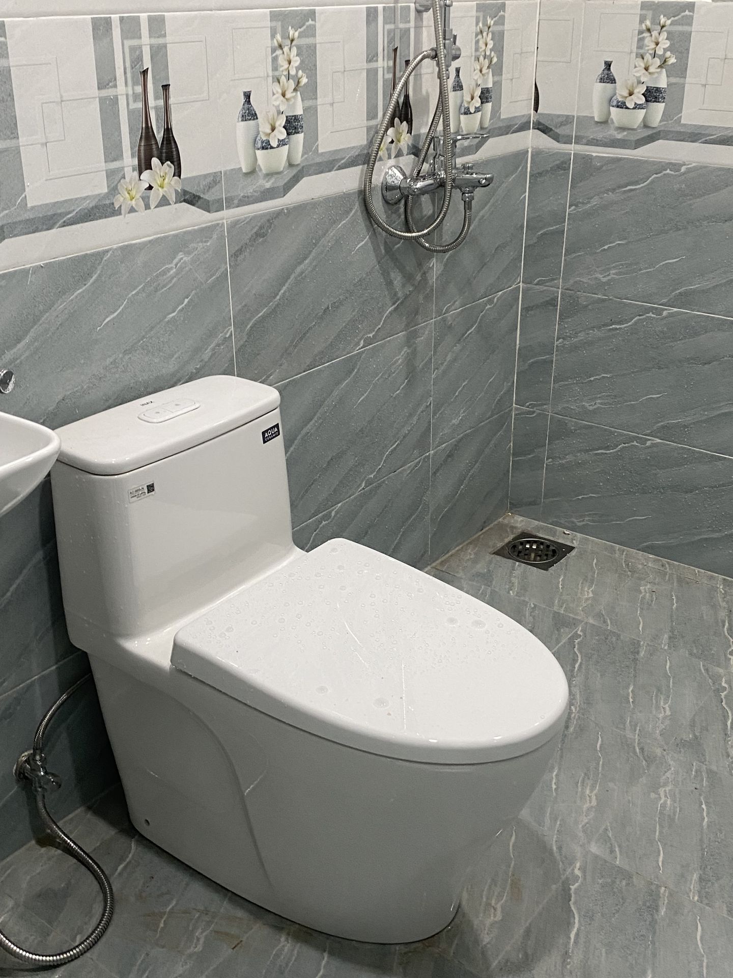 Đánh giá sản phẩm Bồn cầu 1 khối INAX AC-989VN (AC989VN) nắp đóng êm