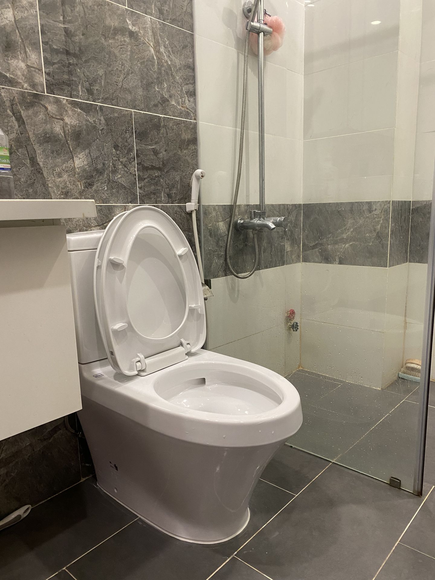 Đánh giá sản phẩm Bồn cầu 2 khối TOTO CS948DT10 nắp đóng êm TC395VS