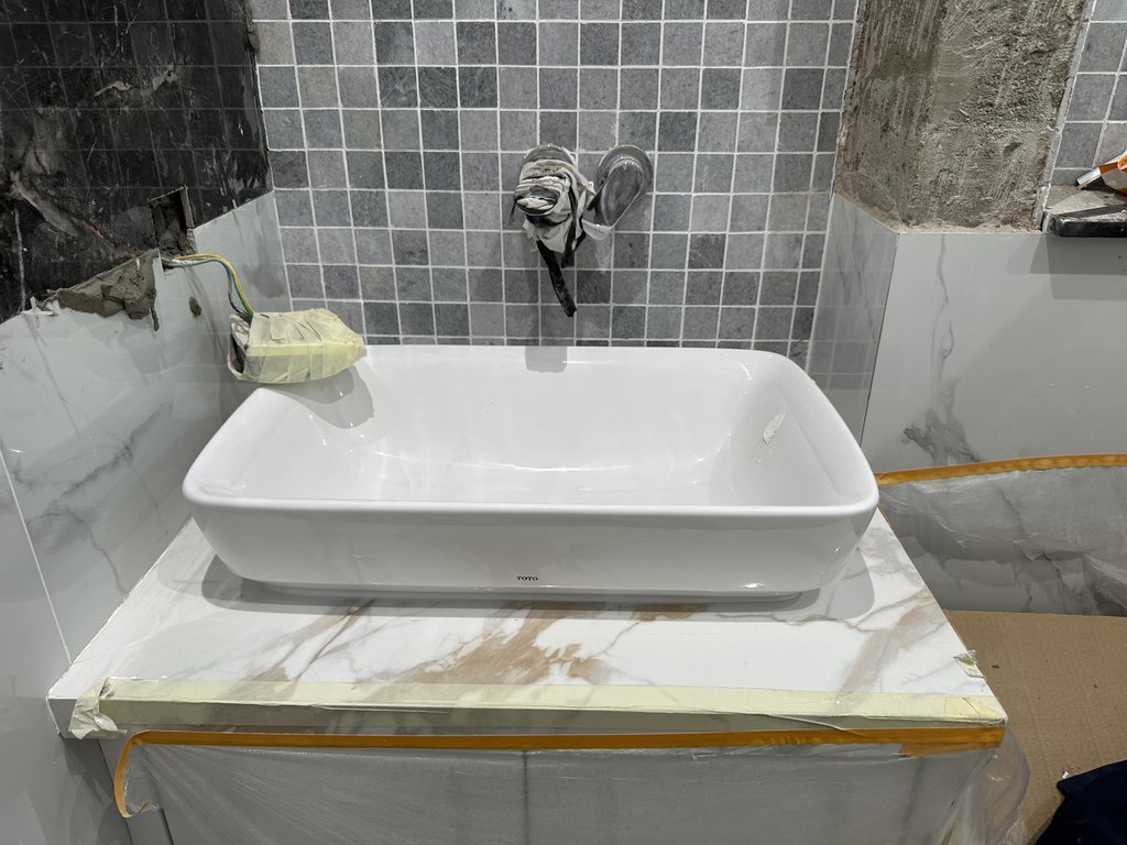 Đánh giá sản phẩm Chậu lavabo đặt bàn Galalato TOTO PJS06WE#GW (PJS06WEGW) trắng bóng
