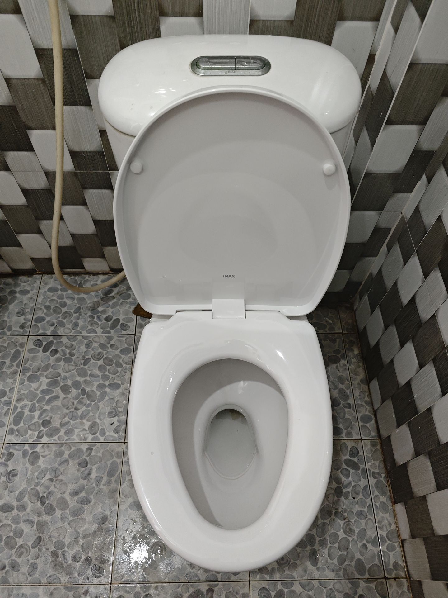 Đánh giá sản phẩm Nắp bồn cầu đóng êm INAX CF-57VSAK (CF57VSAK)