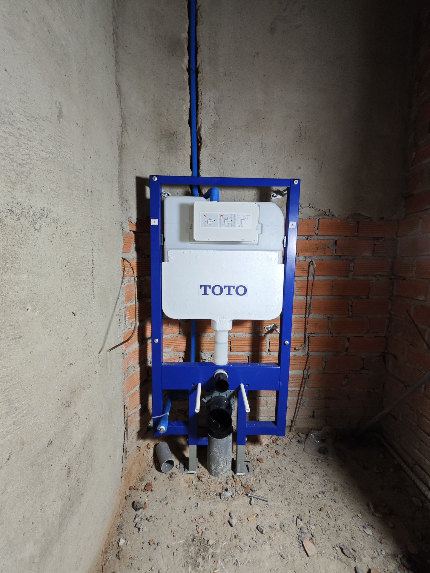 Đánh giá sản phẩm Bồn cầu treo tường nắp điện tử S7 (giấu dây) xả tự động TOTO CW812REA TCF47360GAA WH172AAT TCA546 MB175M