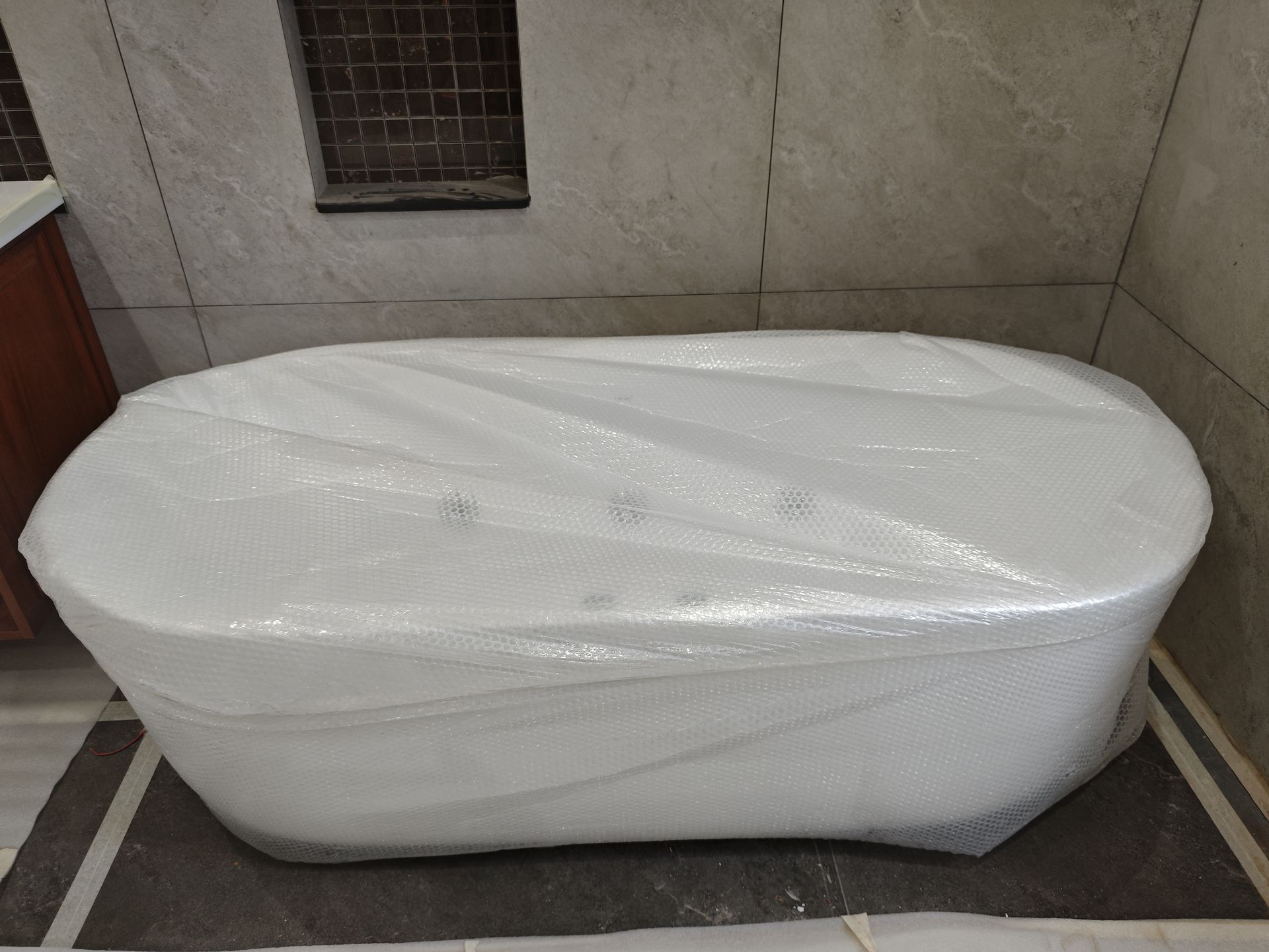 Đánh giá sản phẩm Bồn tắm chân yếm 1m7 massage Caesar MT0770