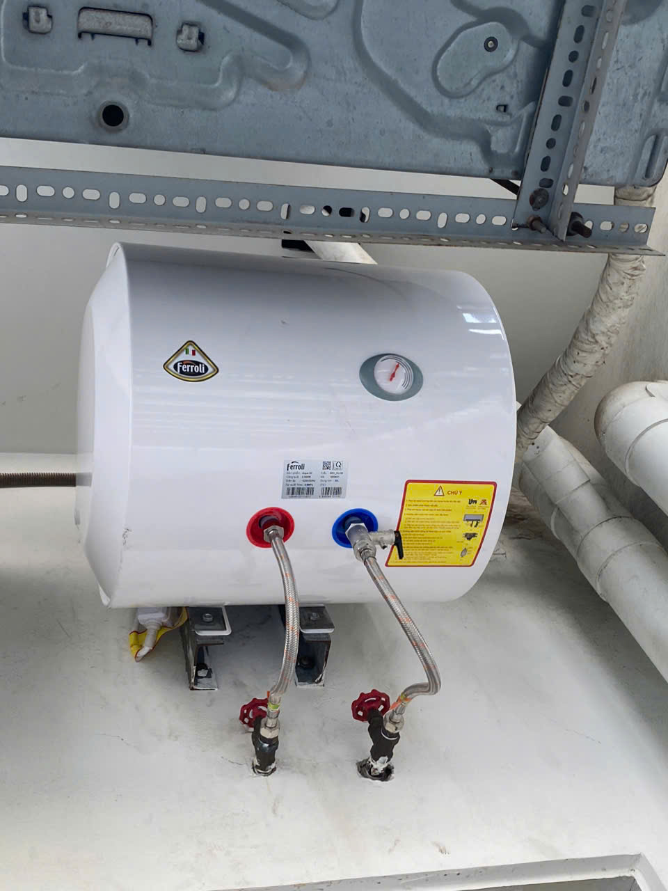 Đánh giá sản phẩm Máy Nước Nóng Gián Tiếp Aqua Ferroli