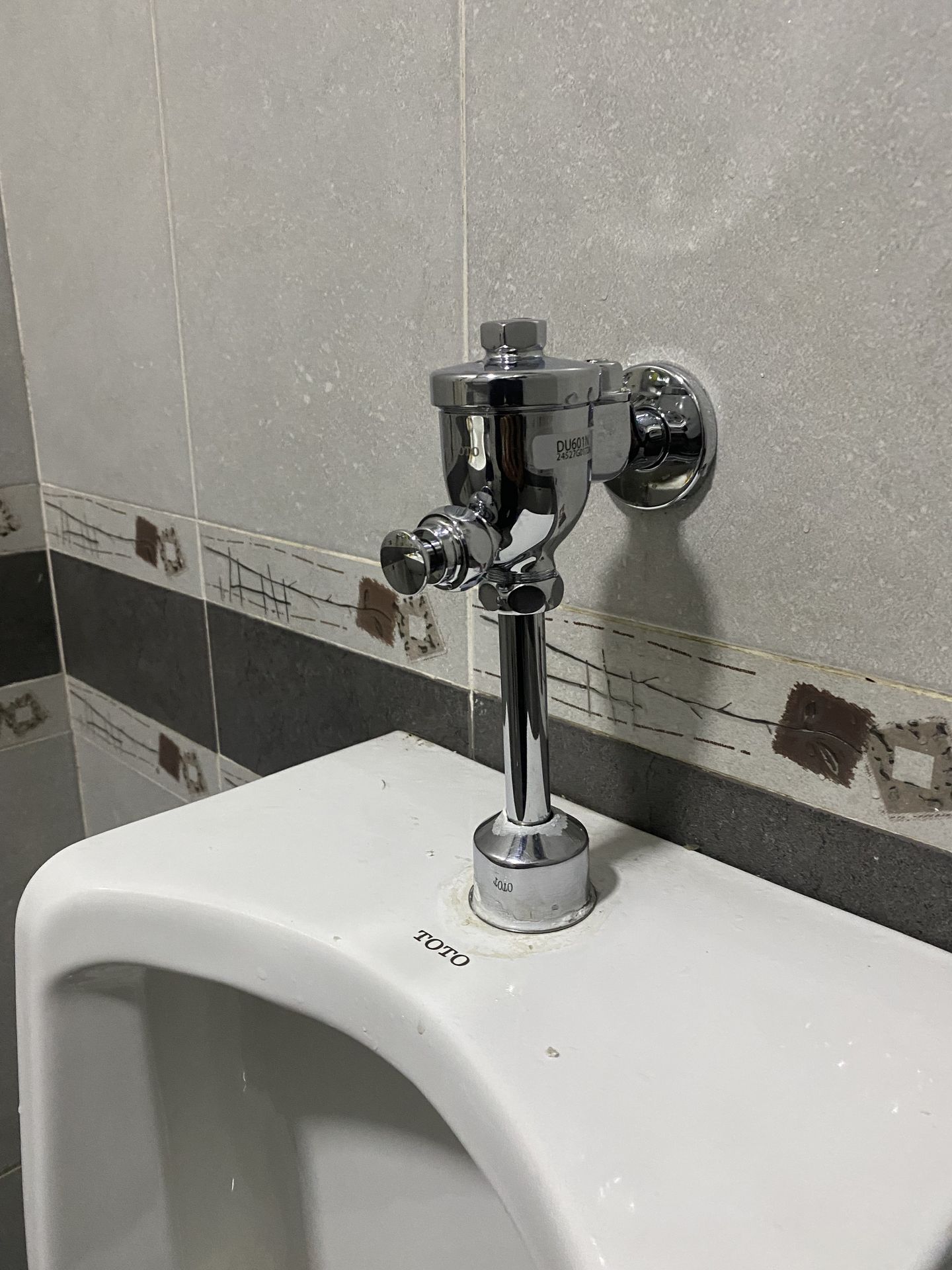 Đánh giá sản phẩm Van xả tiểu TOTO DU601N loại nhấn ống thẳng