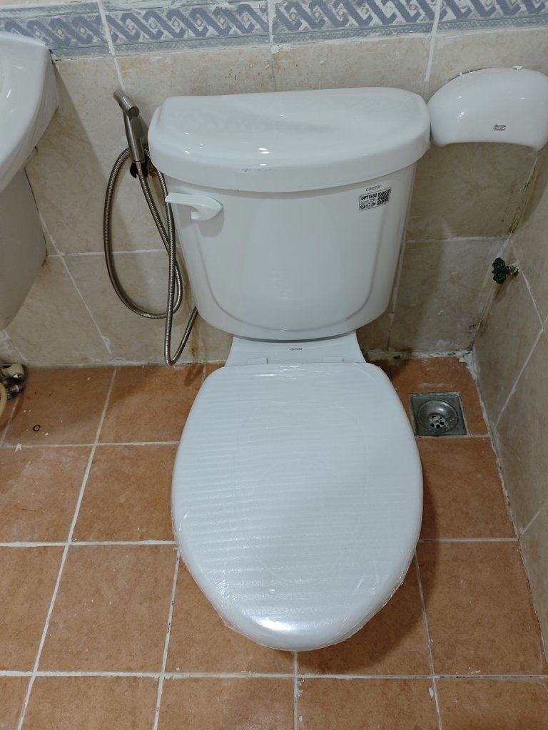 Đánh giá sản phẩm Bồn cầu 2 khối Caesar CPT1332 nắp thường