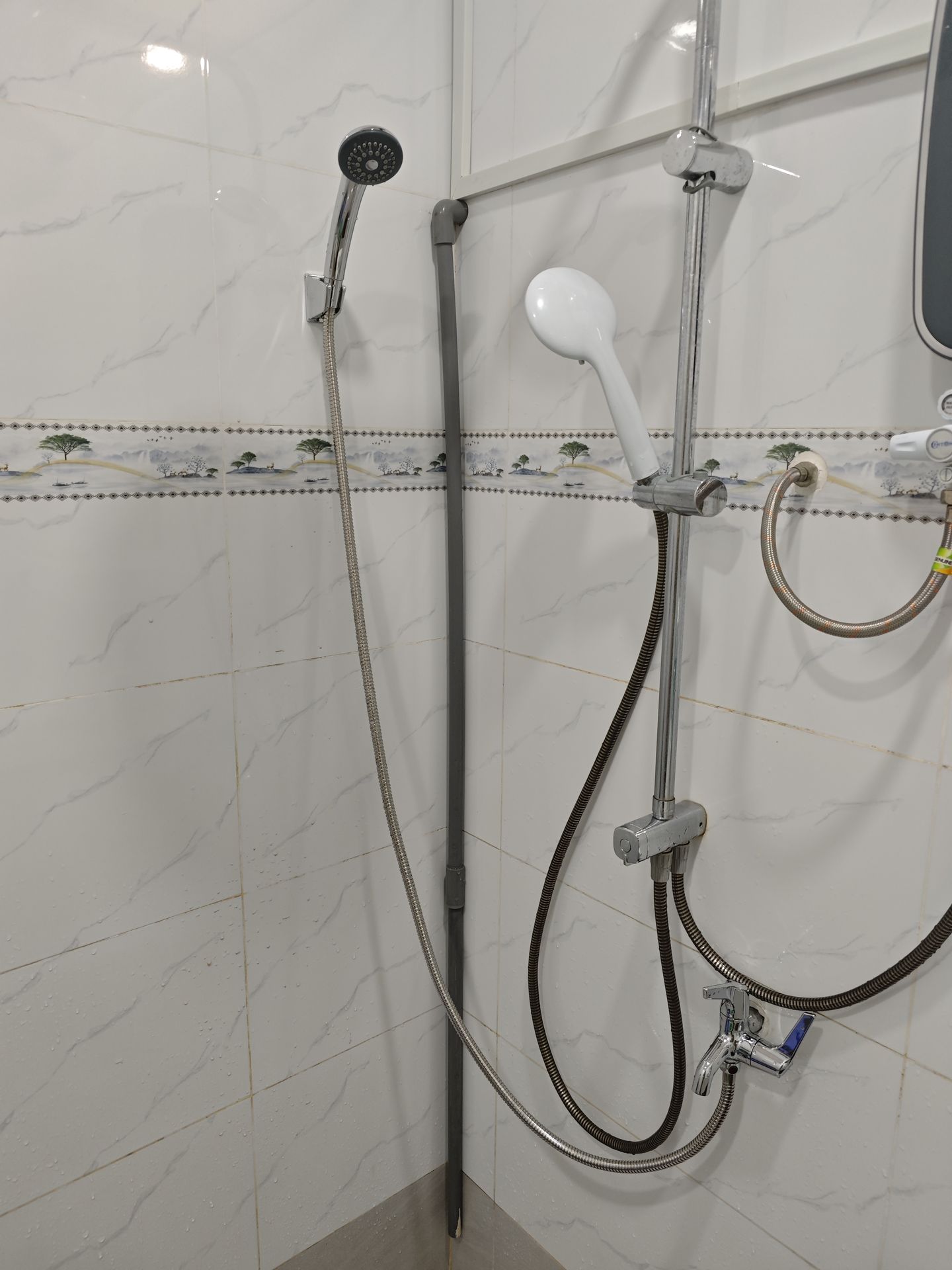 Đánh giá sản phẩm Bộ vòi sen tắm lạnh INAX BFV-17-4C (BFV174C)