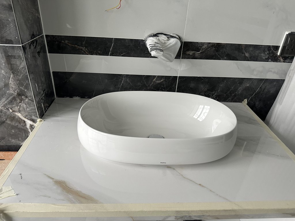 Đánh giá sản phẩm Chậu lavabo đặt bàn Galalato TOTO PJS05WE#GW (PJS05WEGW) trắng bóng