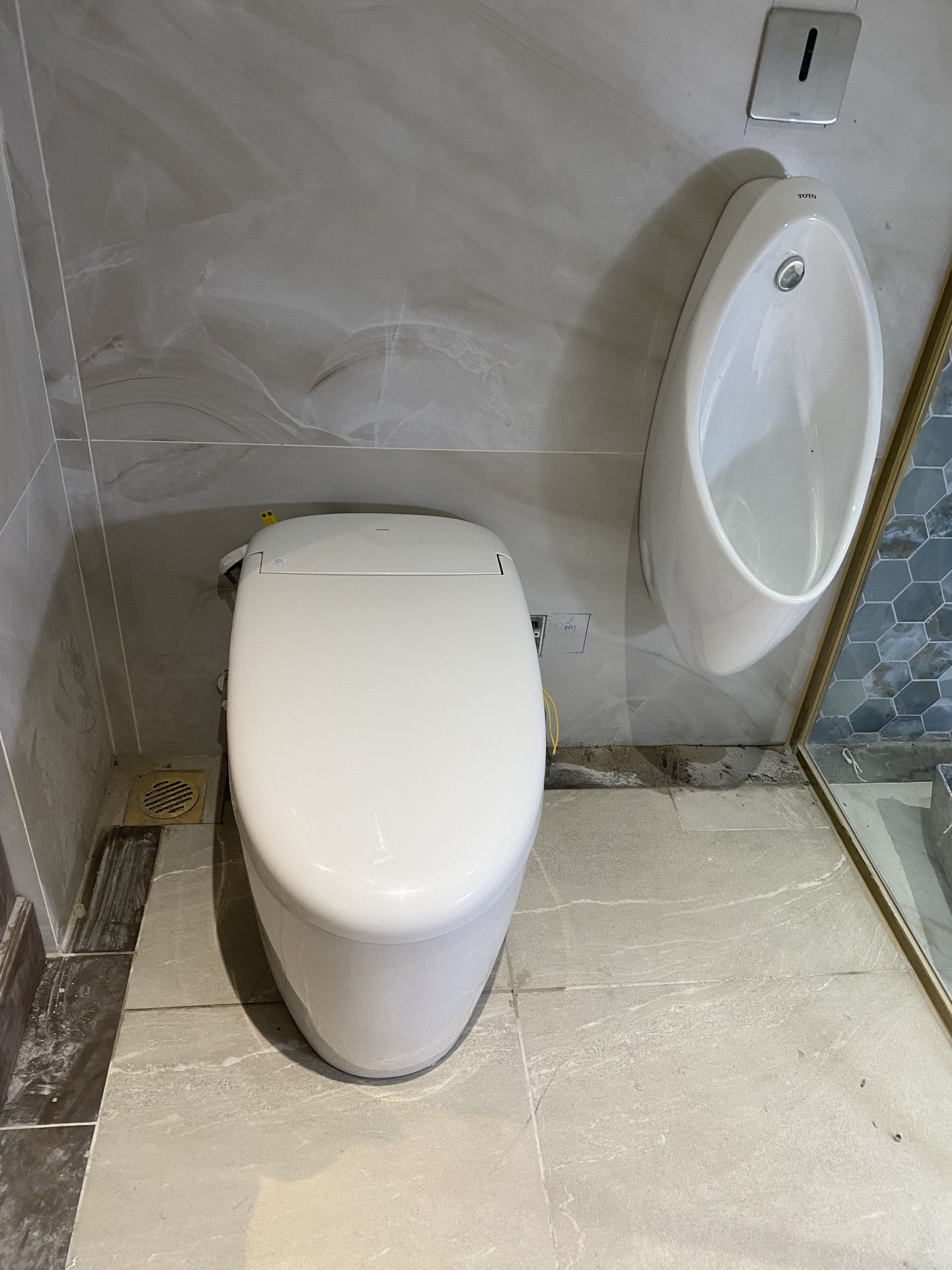 Đánh giá sản phẩm Bồn cầu thông minh Neorest RS TOTO CS921VT TCF83410GAA T53P100VR