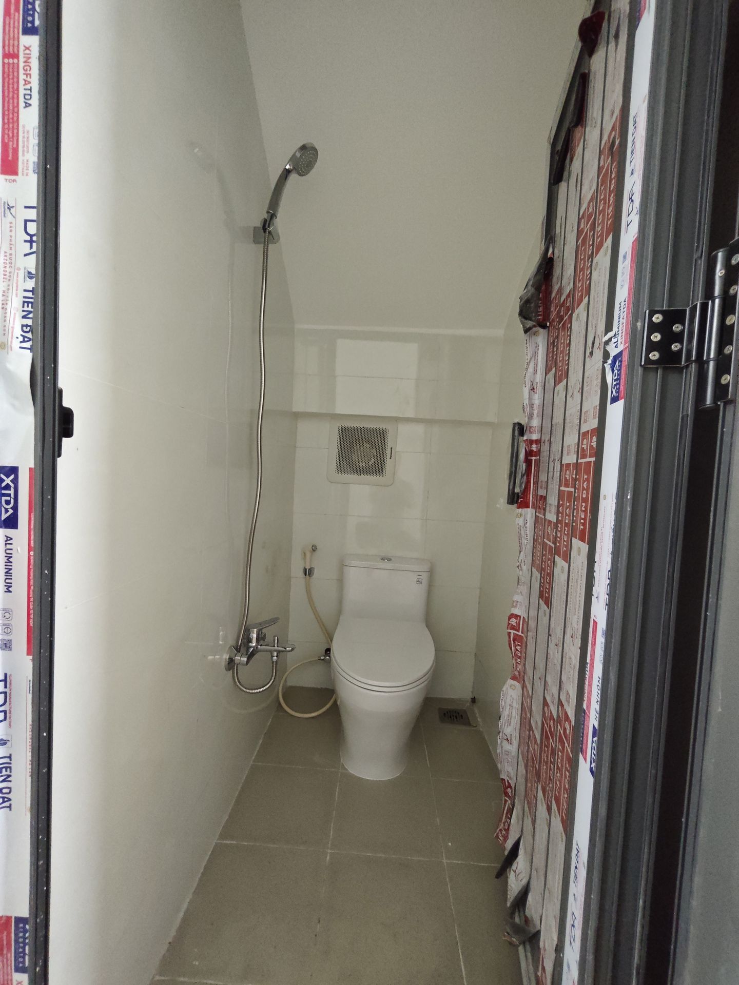 Đánh giá sản phẩm Bồn cầu 1 khối TOTO MS857DT10 nắp đóng êm TC395VS