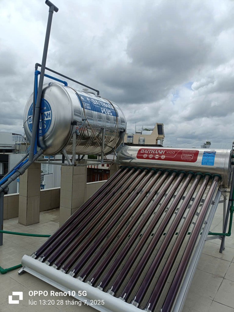 Đánh giá sản phẩm Máy nước nóng năng lượng mặt trời Đại Thành Vigo Inox 316 ống 70