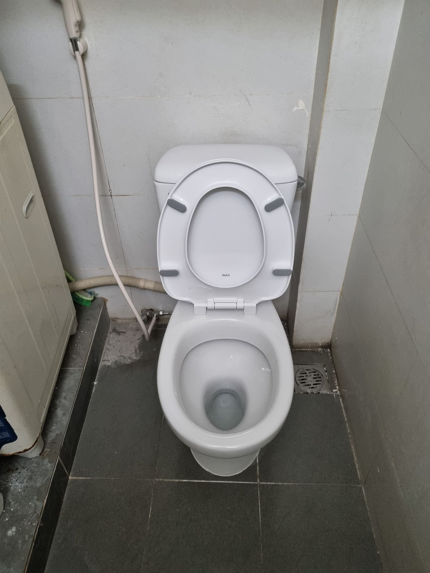 Đánh giá sản phẩm Bồn cầu 2 khối INAX C-117VA (C117VA) xả gạt nắp thường