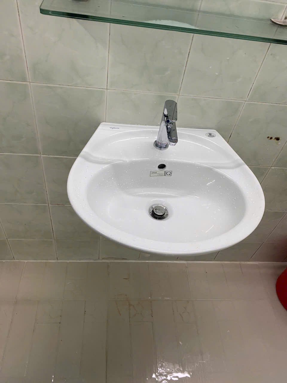 Đánh giá sản phẩm Vòi chậu lavabo lạnh Caesar B060CU