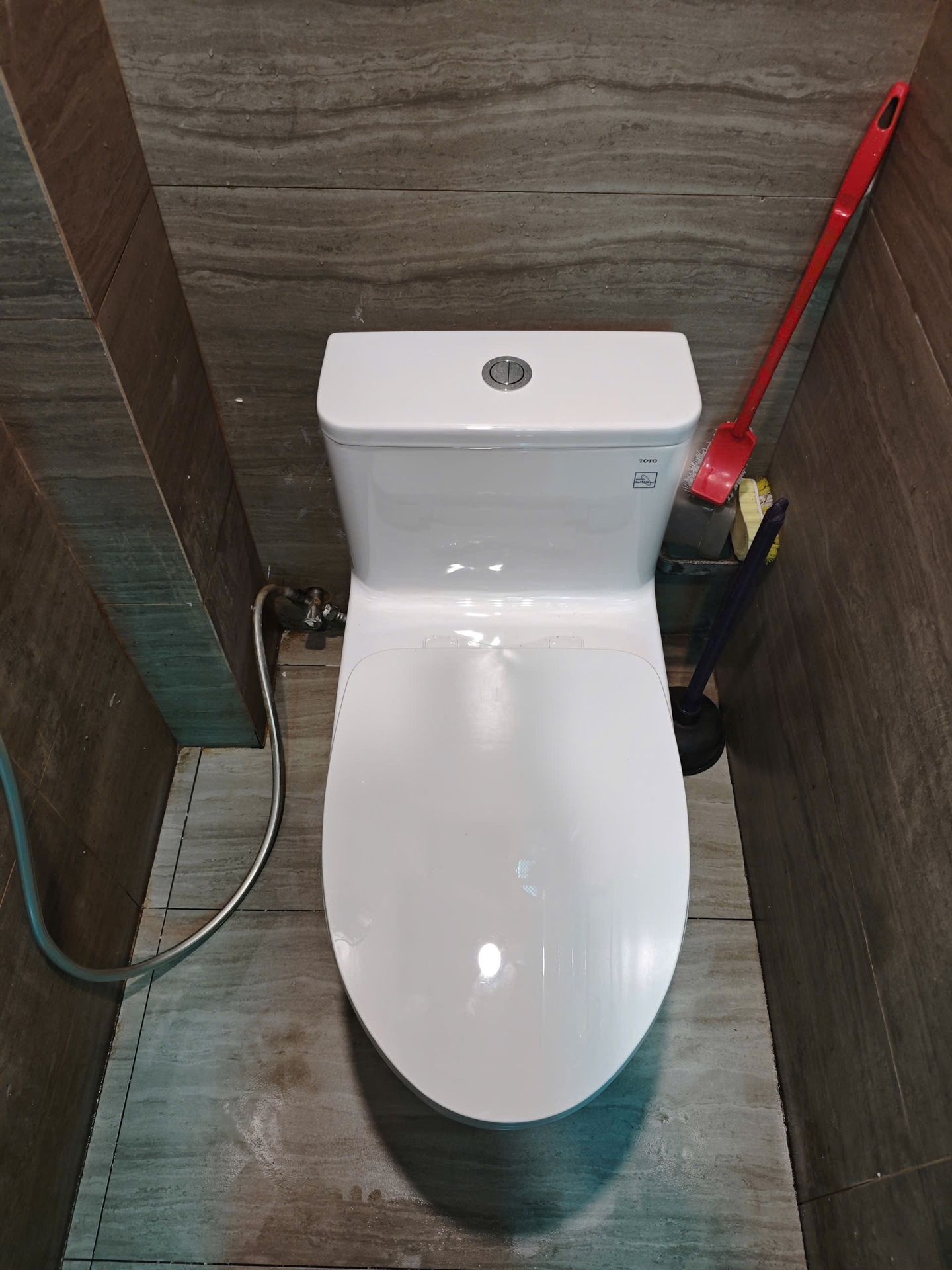 Đánh giá sản phẩm Bồn cầu 1 khối TOTO MS857DT10 nắp đóng êm TC395VS