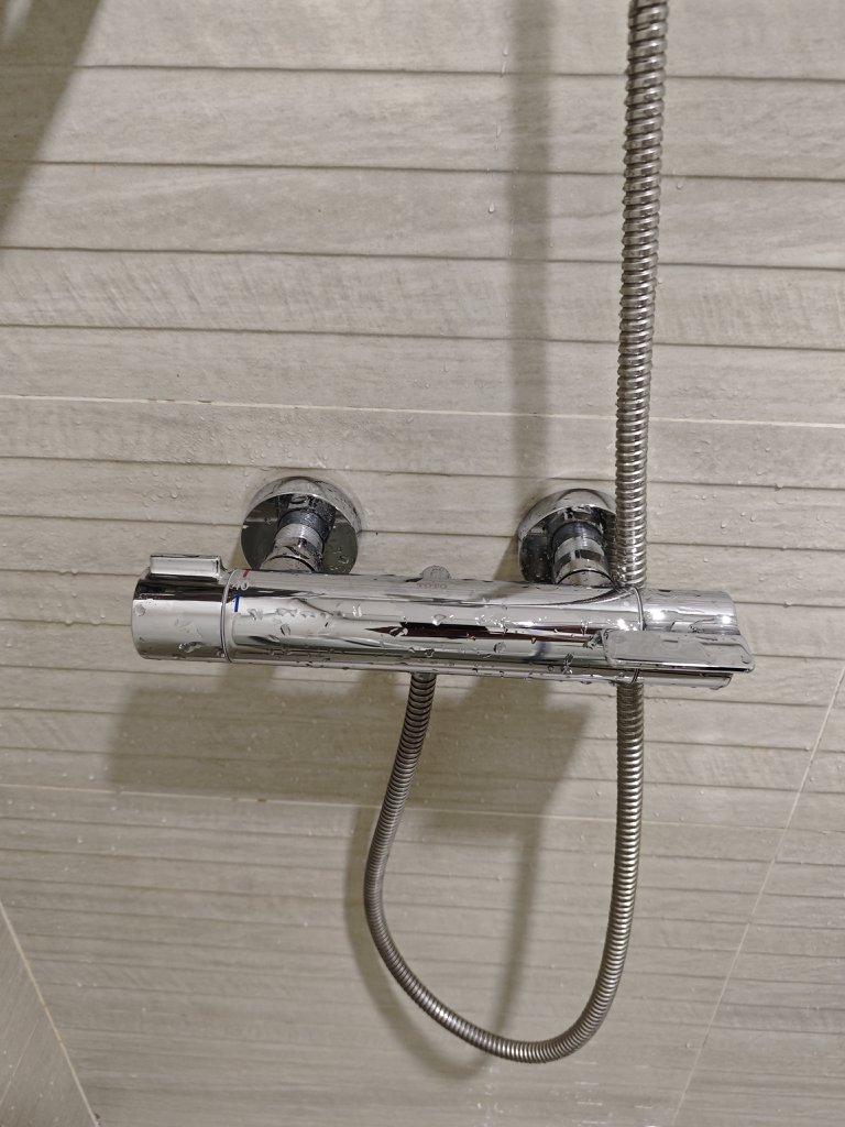 Đánh giá sản phẩm Củ sen tắm nhiệt độ GG Series TOTO TBV03431V