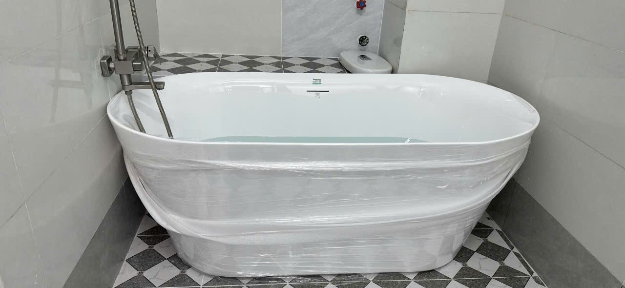 Đánh giá sản phẩm Bồn tắm đặt sàn 1.5m MOWOEN MW8201P-150