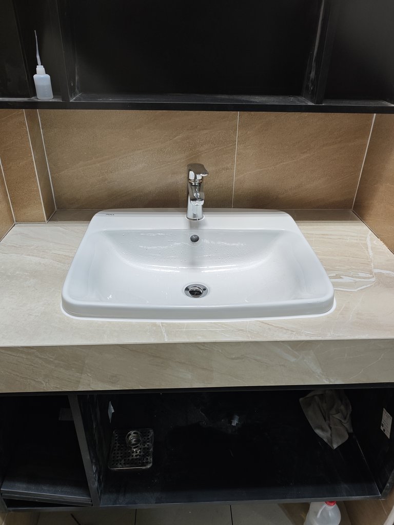 Đánh giá sản phẩm Chậu lavabo dương vành INAX L-2398V (L2398V) (L-2398VFC)