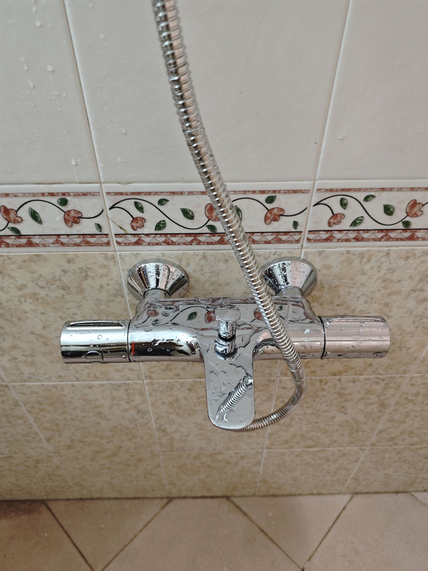 Đánh giá sản phẩm Sen tắm nhiệt độ INAX BFV-3413T-8C (BFV3413T8C)