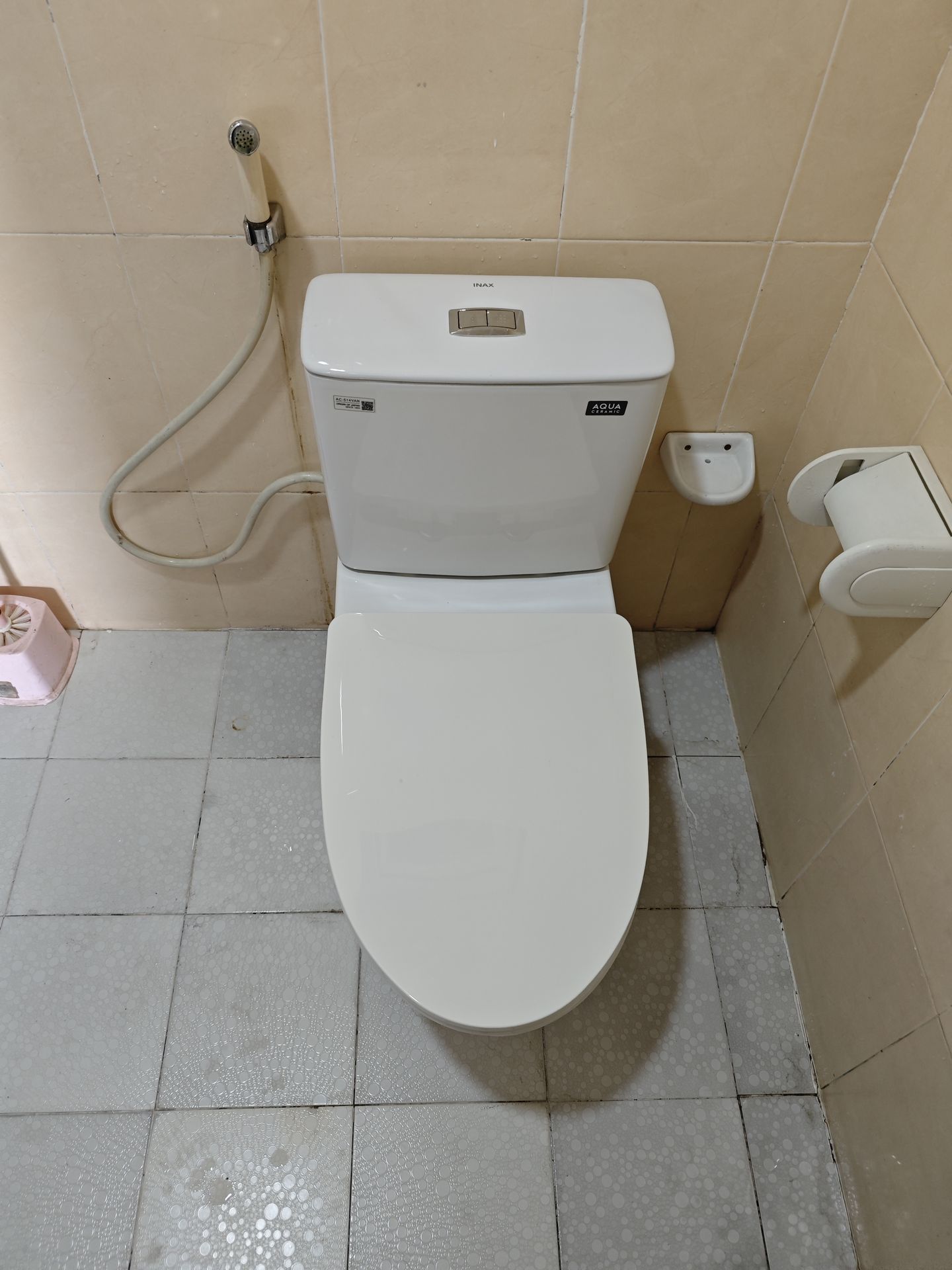 Đánh giá sản phẩm Bồn cầu 2 khối INAX AC-514VAN (AC514VAN) nắp đóng êm