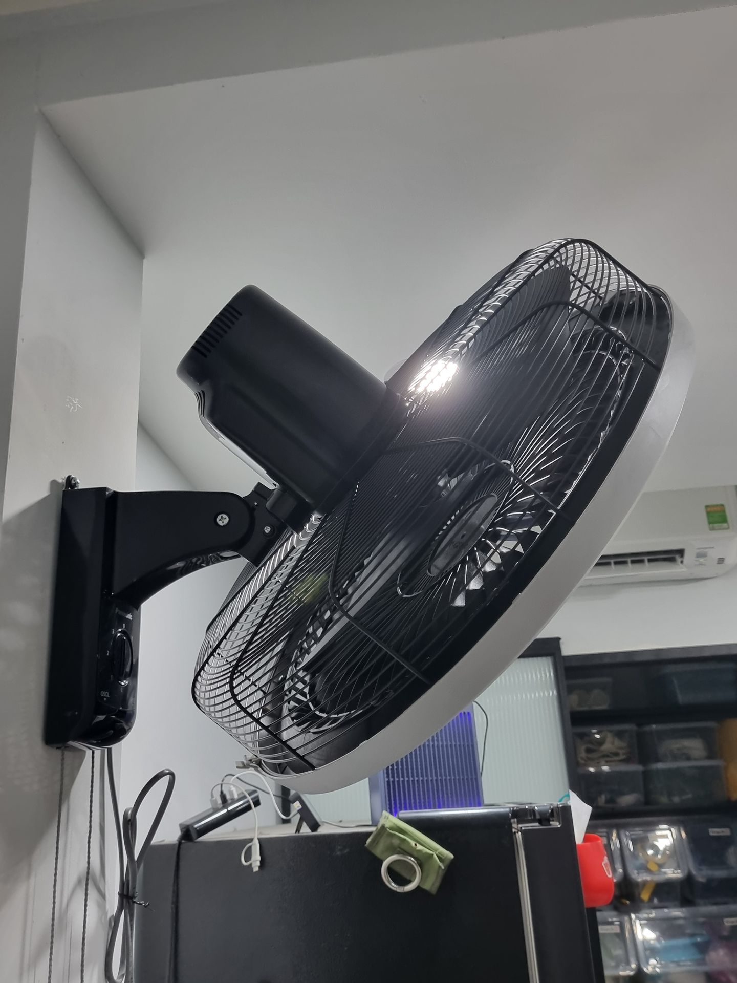 Đánh giá sản phẩm Quạt treo tường Panasonic F-50YUZ