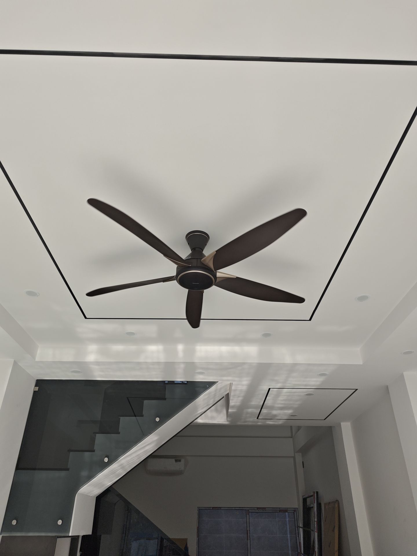 Đánh giá sản phẩm Quạt trần 5 cánh điều khiển từ xa Panasonic F-60GDS