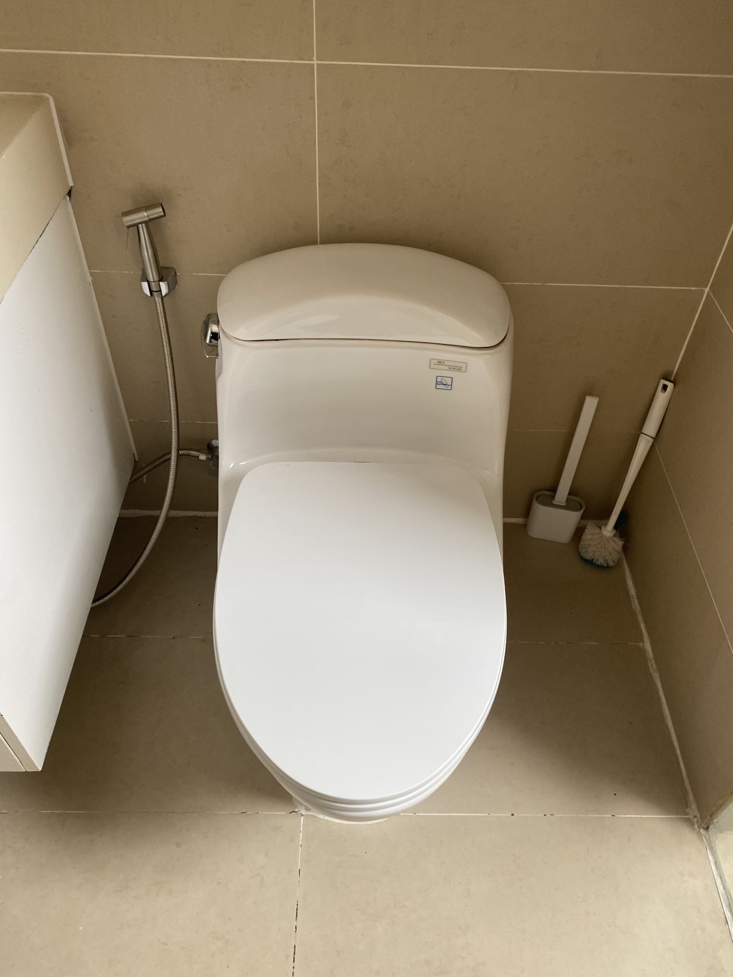 Đánh giá sản phẩm Nắp bồn cầu đóng êm TOTO TC395VS (T10)