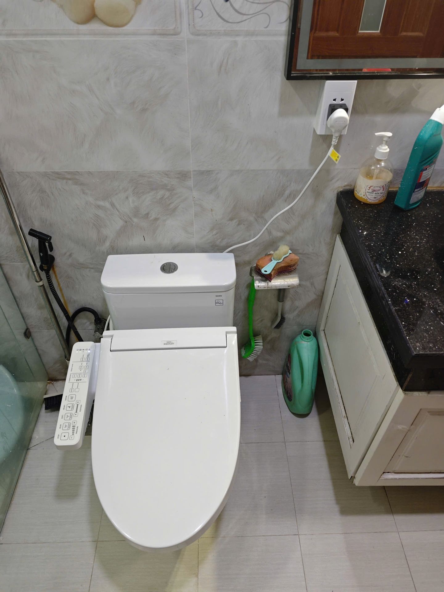 Đánh giá sản phẩm Bồn cầu 1 khối TOTO MS857DW16 nắp điện tử Washlet C2 TCF23410AAA