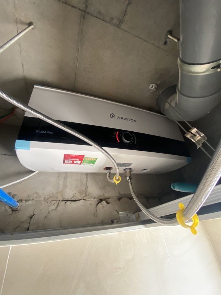 Đánh giá sản phẩm Máy nước nóng gián tiếp Slim3 RS Ariston