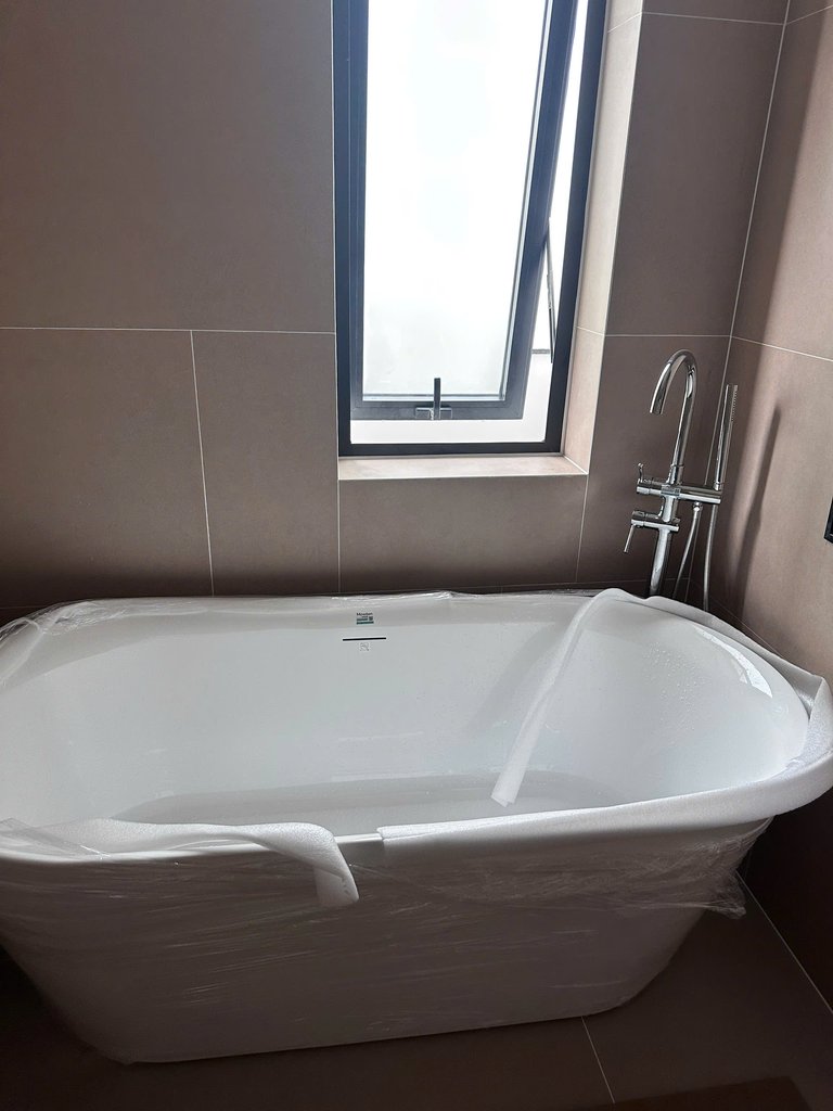 Đánh giá sản phẩm Bộ vòi sen xả bồn đặt sàn Alin Series MOWOEN ALIN-FB0001